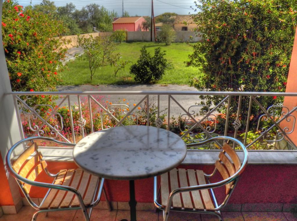 Villa Marina Ипсос Екстериор снимка