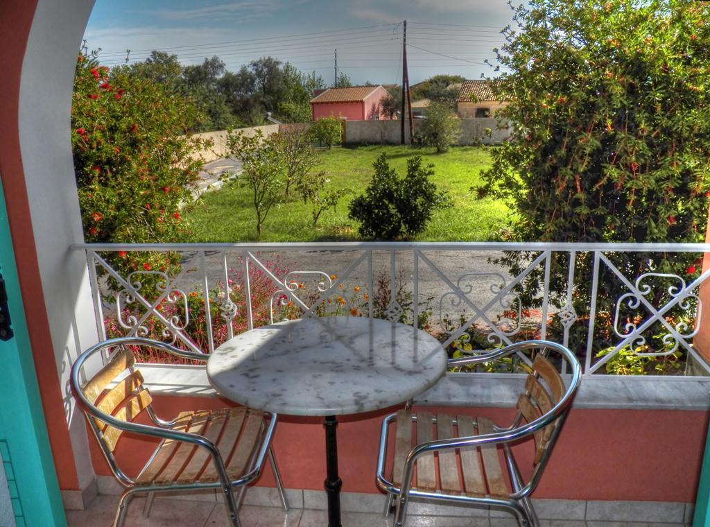 Villa Marina Ипсос Стая снимка
